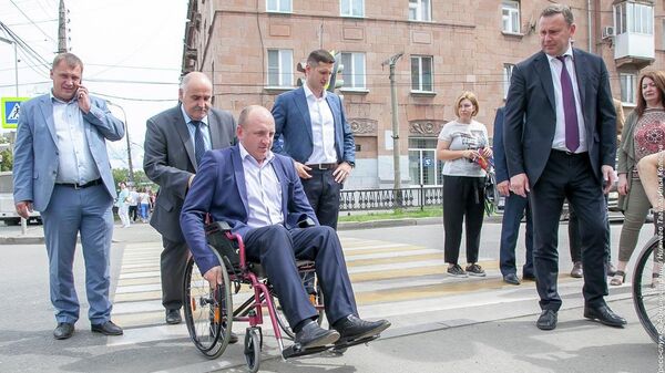 Глава города Нижний Тагил Владислав Пинаев оценил доступность городских объектов для маломобильных групп населения