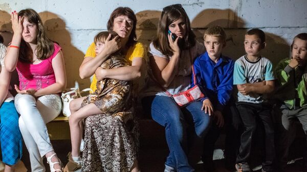 Учащиеся школы № 13 Славянска укрываются от артобстрела в подвале школы
