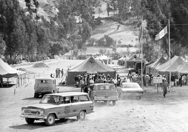 Въезд в советский госпиталь в городе Уарасе