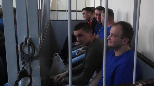 Задержанные украинские моряки на заседании Лефортовского суда города Москвы, где рассматривается ходатайство следствия о продлении им ареста. 17 июля 2019
