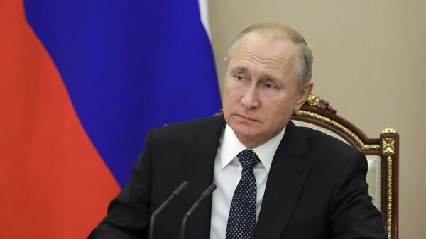 Президент РФ Владимир Путин на совещании с постоянными членами Совета безопасности. 5 июля 2019