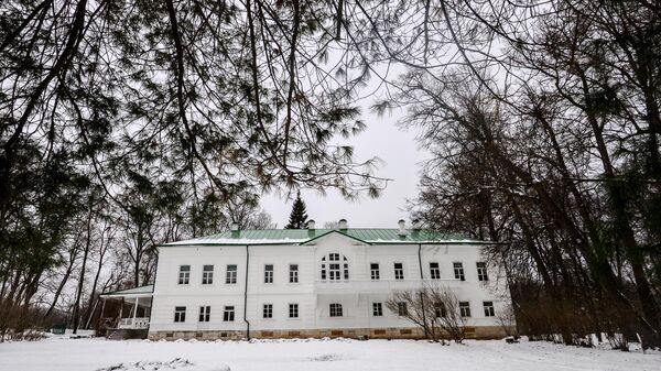 Дом писателя Л.Н. Толстого в Музее-усадьбе Ясная Поляна в Тульской области 