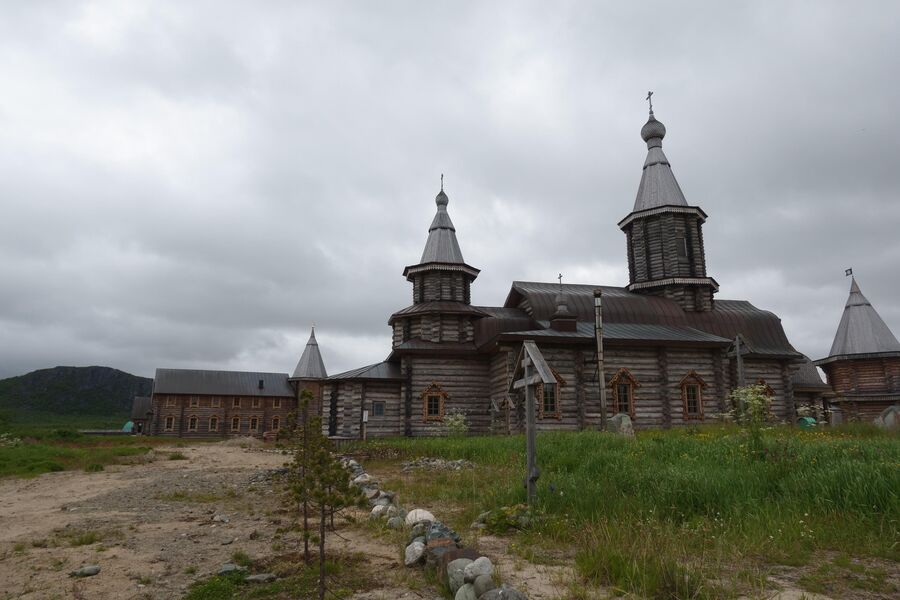Трифонов-Печенгский монастырь