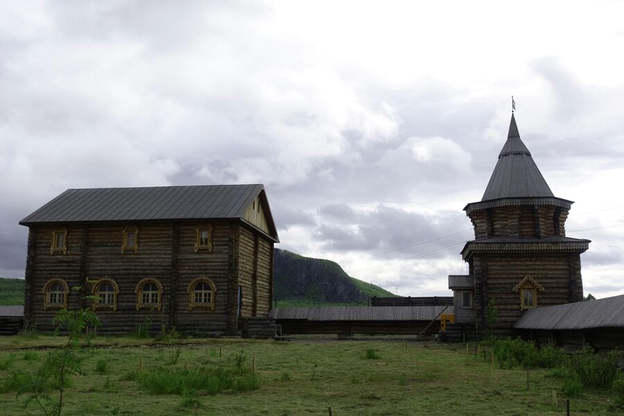 Трифонов-Печенгский монастырь  