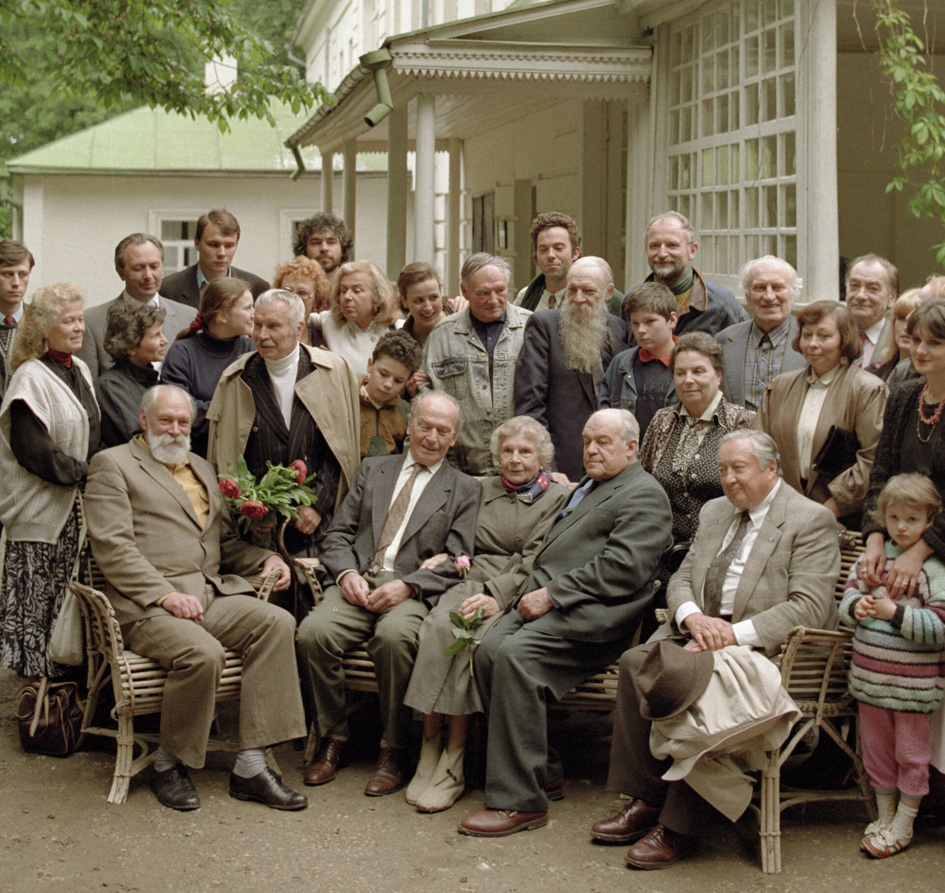 Родственники толстого. Потомки Льва Толстого. Потомки Толстого в Ясной Поляне. Потомки Толстого Льва Николаевича. Съезд потомков л. н. Толстого в Ясной Поляне.