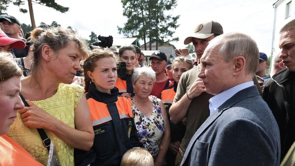 Владимир Путин встретился с волонтерами в Тулуне