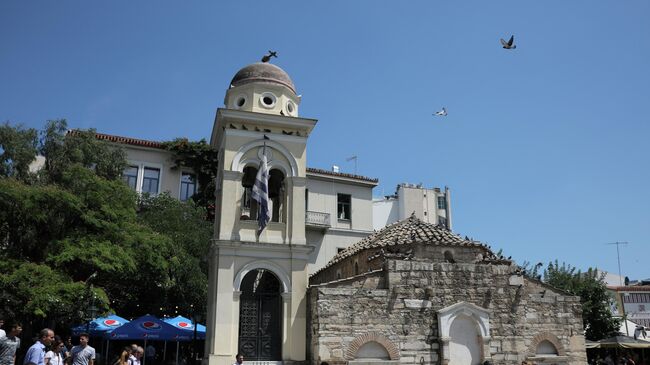 Повреждения колокольни церкви Пантанасса после землетрясения в Афинах. 19 июля 2019