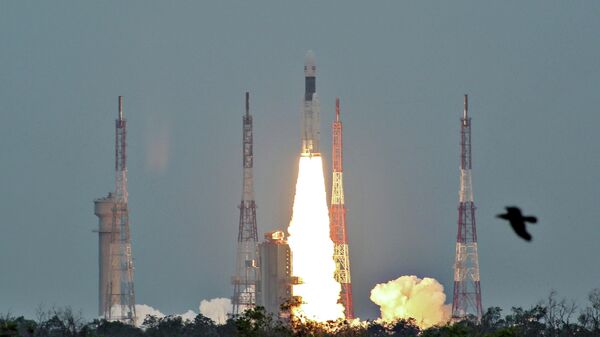 Запуск ракеты-носителя Mk III с автоматической экспедицией Чандраян-2 с космодрома космического центра имени Сатиша Дхавана. 22 июля 2019