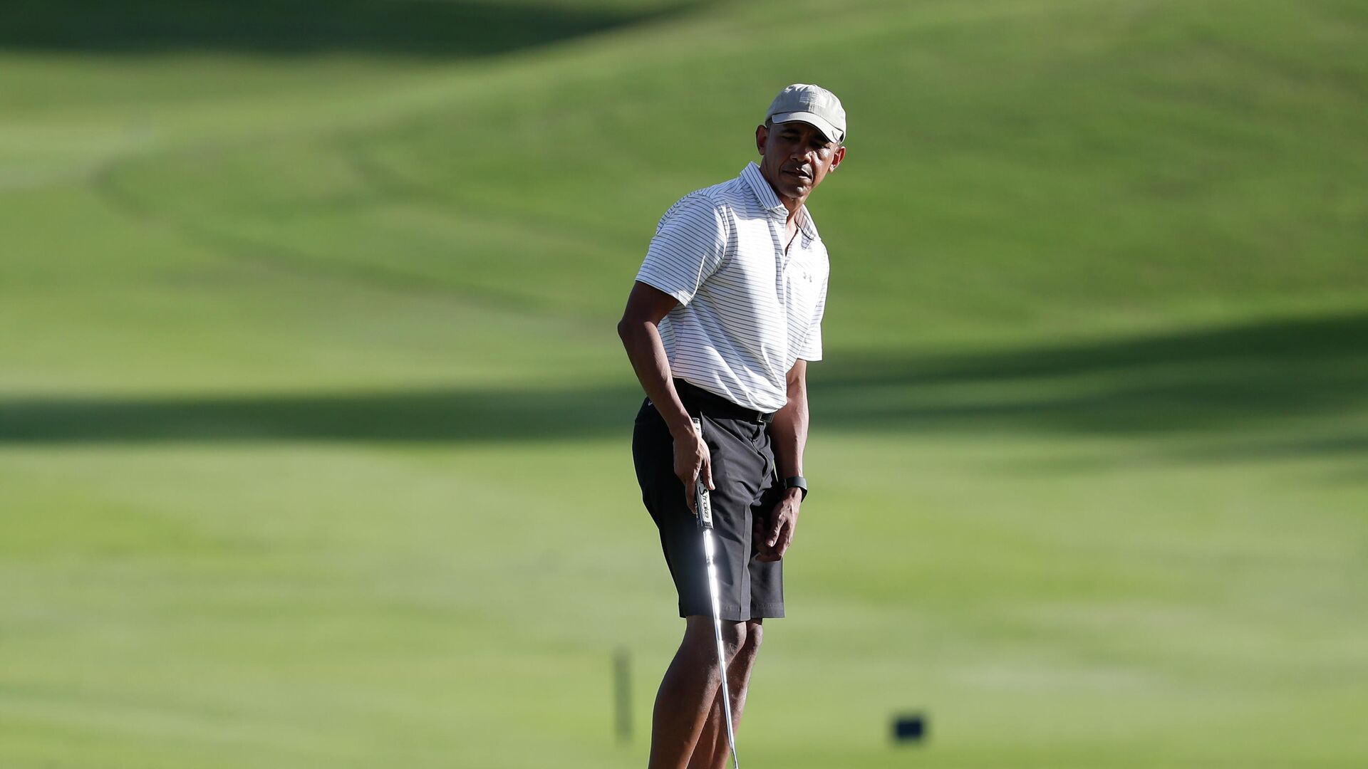 Президент США Барак Обама во время игры в гольф. 21 декабря 2016 года - РИА Новости, 1920, 14.08.2021