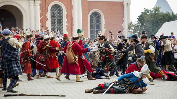 Главным событием фестиваля стала реконструкция сражения русских стрельцов с интервентами эпохи Смутного времени