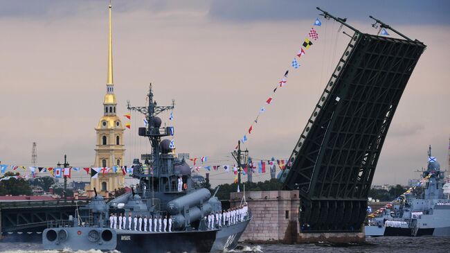 Главный военно-морской парад в Петербурге