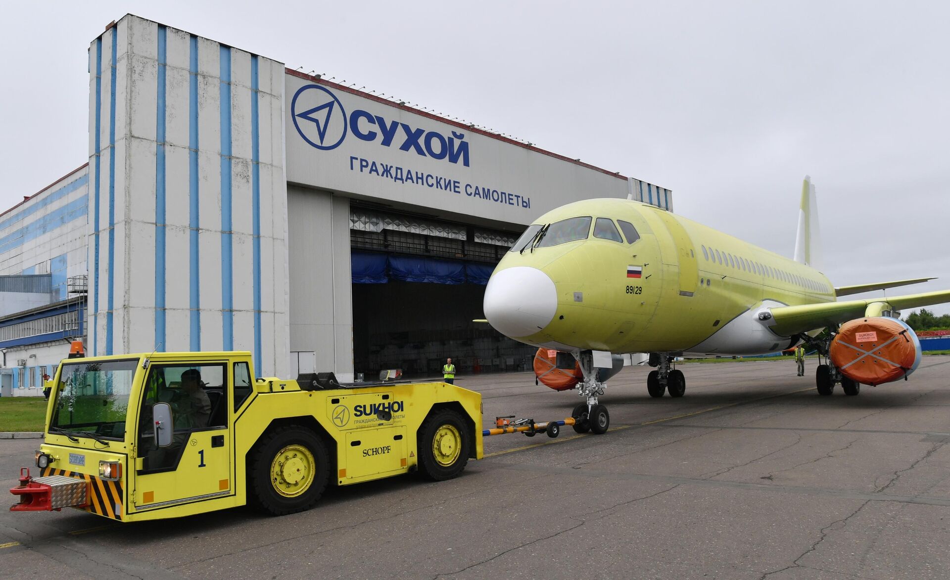 Производство самолетов Sukhoi Superjet 100 в Комсомольске-на-Амуре - РИА Новости, 1920, 24.08.2023