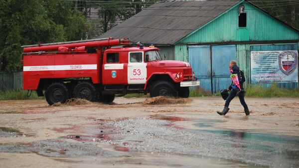 Пожарная машина на улице Байкальска