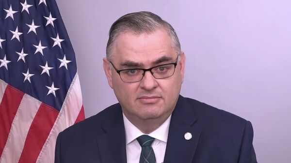 Стоп-кадр видео обращения Генерального консула США во Владивостоке Луи Кришока в связи с его назначением