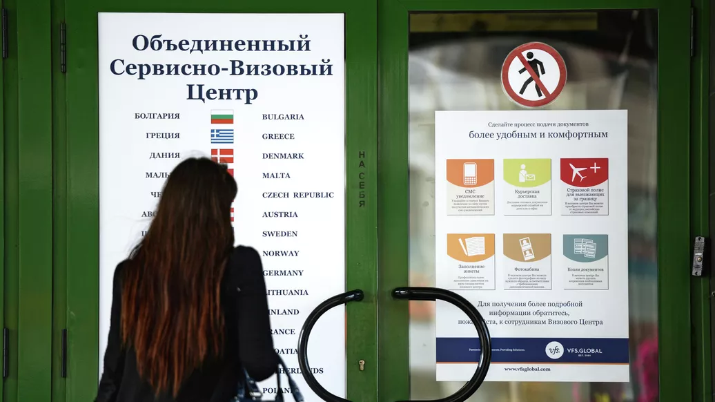 В Китай без виз, в ЕС по штрихкоду. Новые правила путешествий для россиян