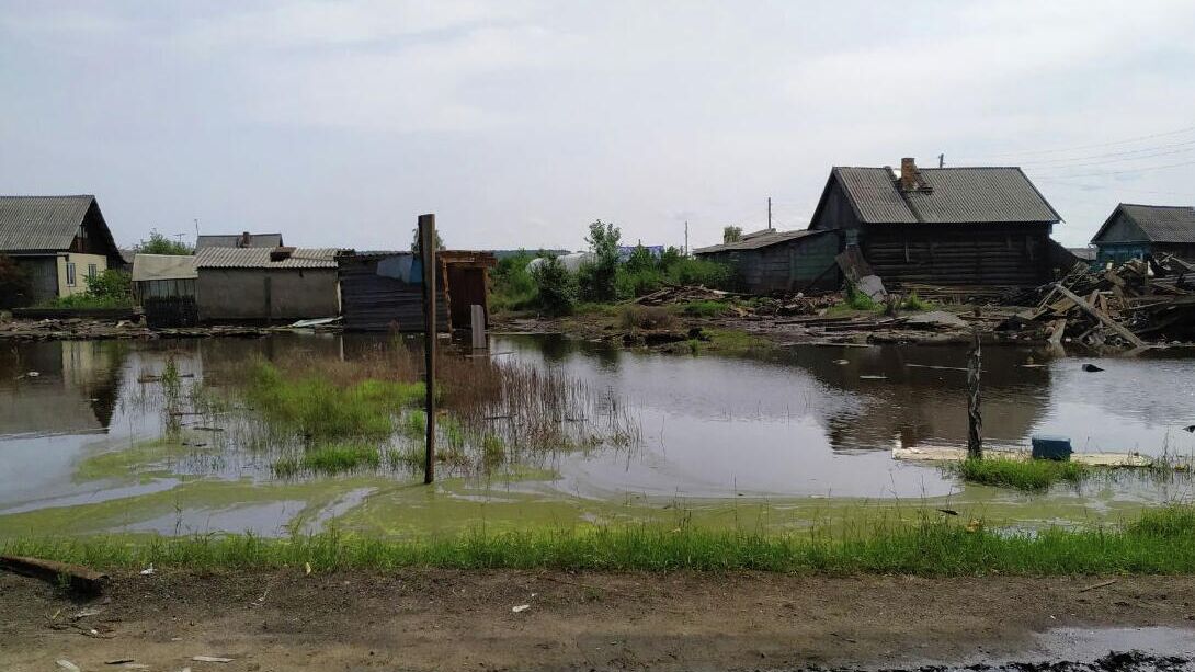 Затопленная улица в городе Тулун в Иркутской области - РИА Новости, 1920, 16.10.2023