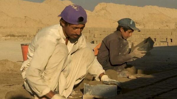 Школа – роскошь: в Афганистане используют детский труд