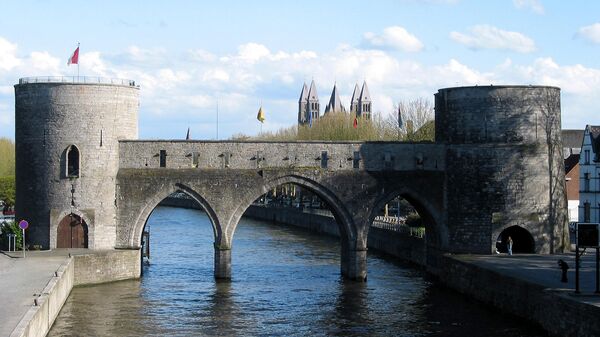 Мост Пон-де-Тру в Бельгийском городе Турне