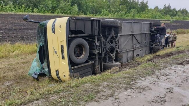 На месте ДТП в Красноармейском районе Саратовской области. 5 августа 2019