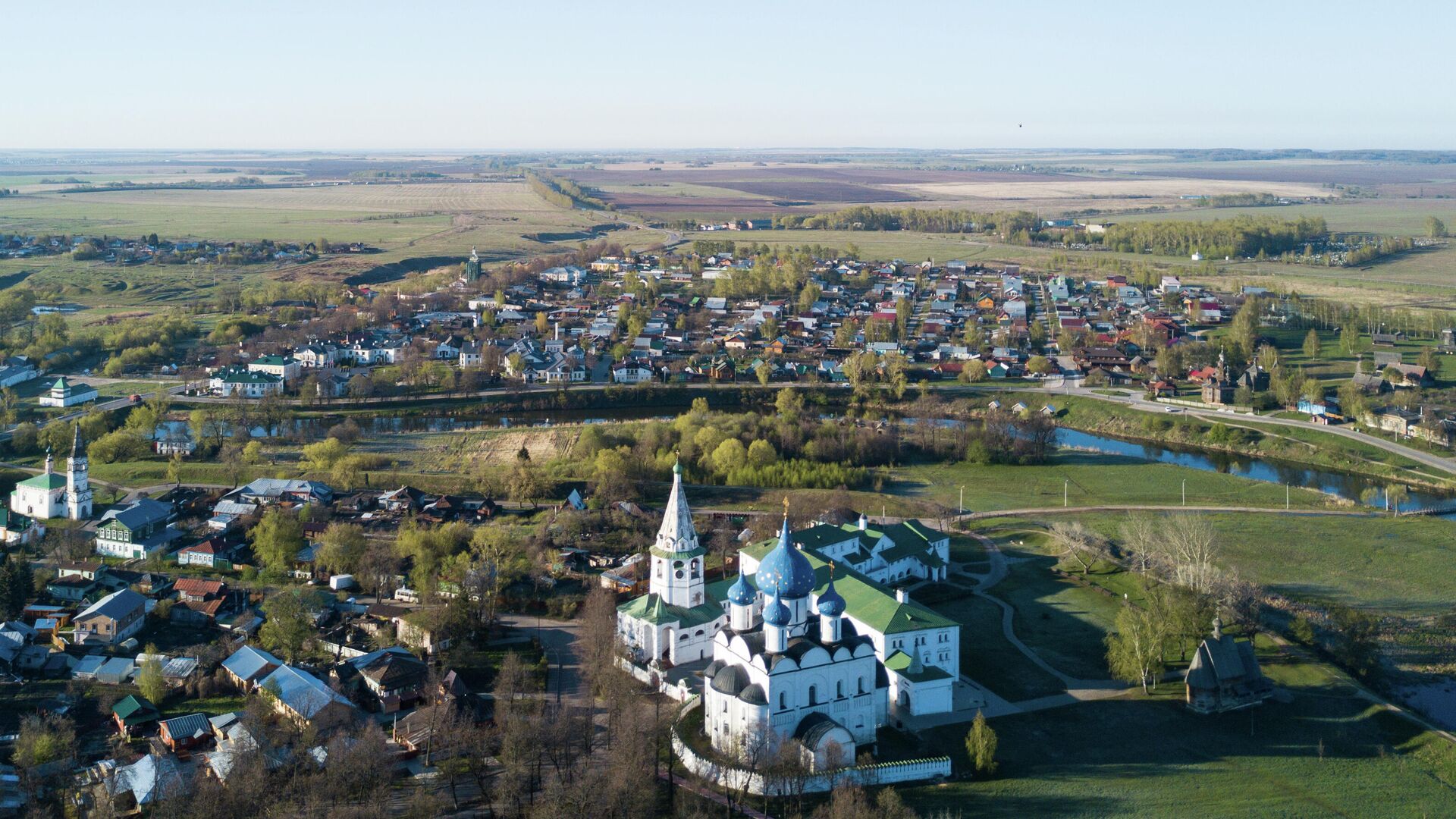 Суздальский кремль и жилые дома города - РИА Новости, 1920, 18.06.2021