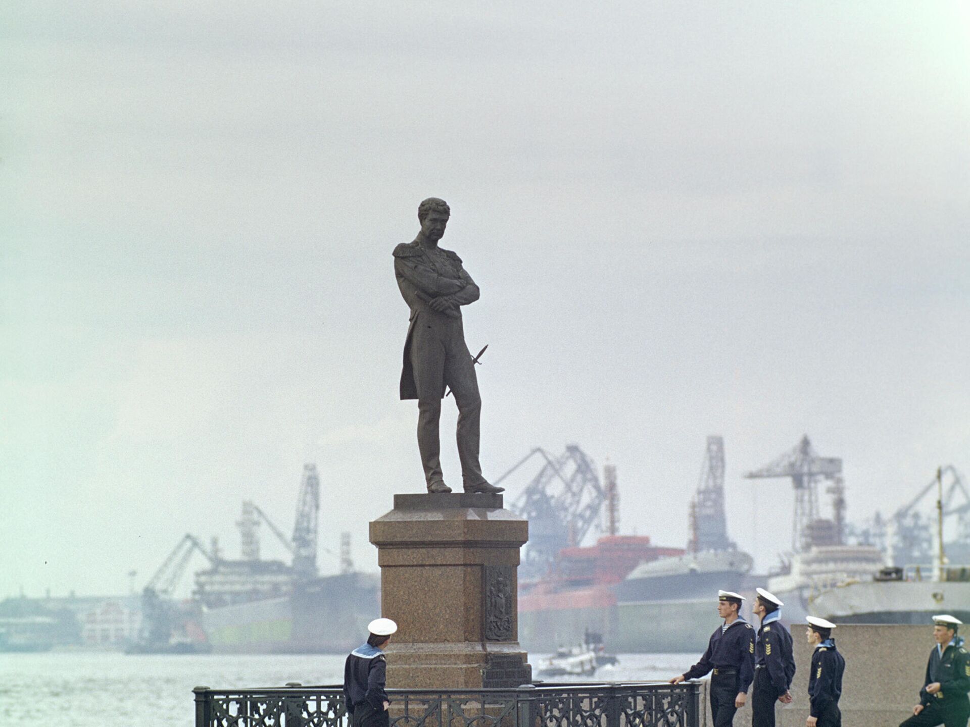 памятник крузенштерну в санкт петербурге