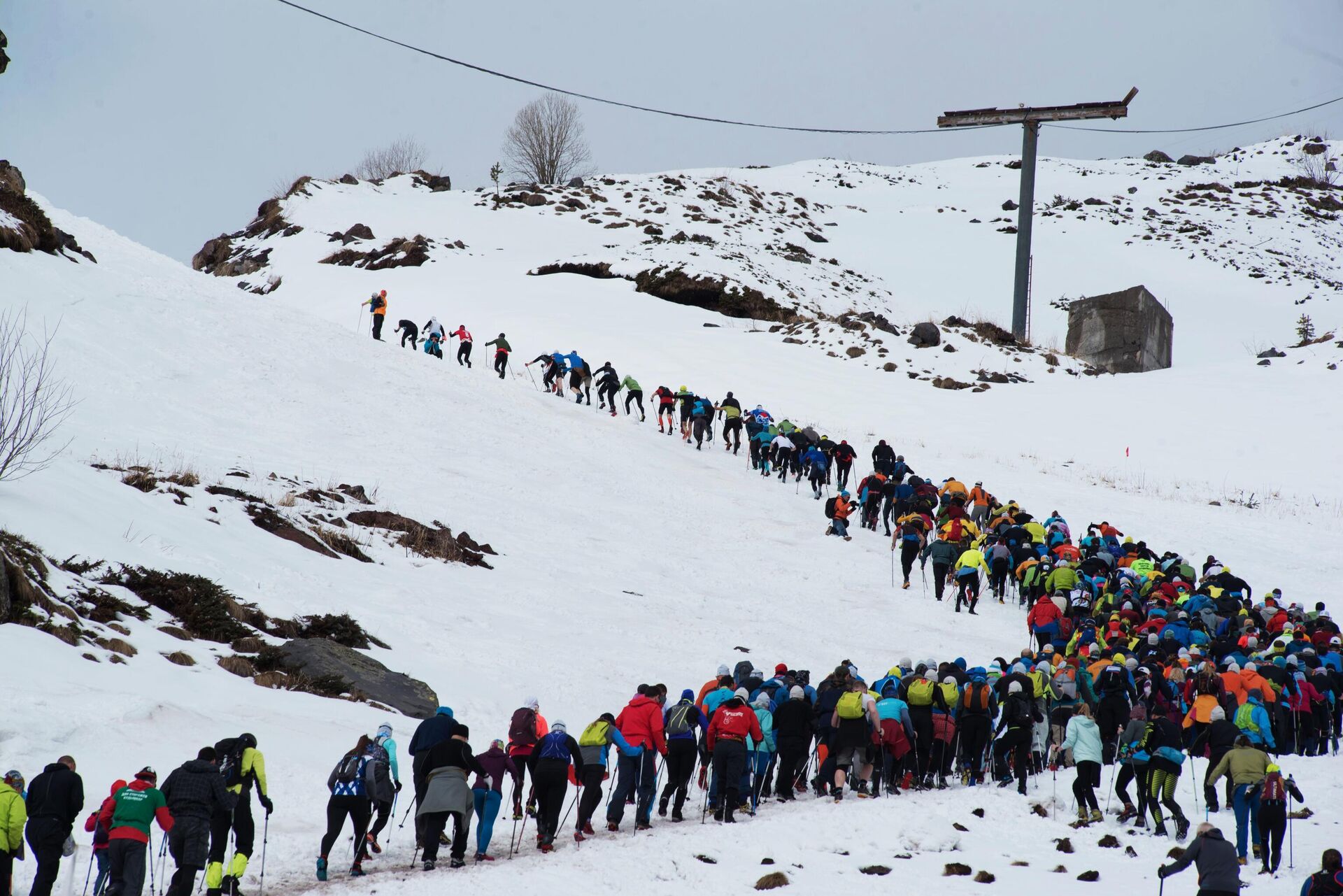 Альпинисты начинают восхождение на западную вершину Эльбруса - РИА Новости, 1920, 02.04.2024