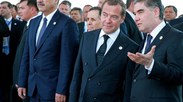 Председатель правительства РФ Дмитрий Медведев и президент Туркмении Гурбангулы Бердымухамедов на Первом Каспийском экономическом форуме. 12 августа 2019