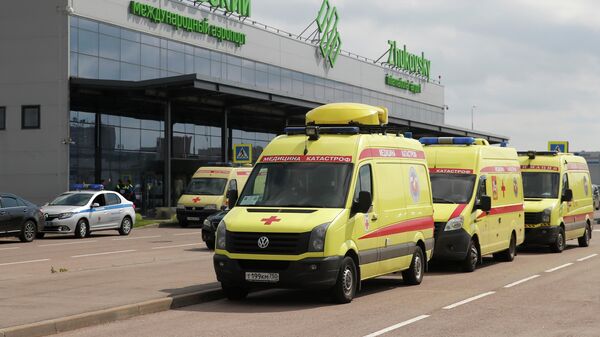 Автомобили скорой помощи в аэропорту Жуковский