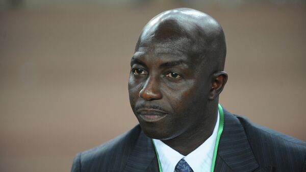 Экс-тренер сборной Нигерии по футболу Самсон Сиасиа
