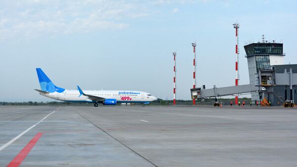 Самолет Boeing 737-800 авиакомпании Победа в международном аэропорту Гагарин