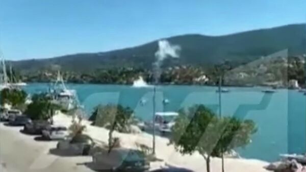 Стоп-кадр видео крушения вертолета с россиянами в Греции