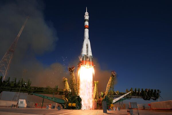 Запуск ракеты-носителя Союз-2.1а с пилотируемым кораблем Союз МС-14 со стартовой площадки космодрома Байконур