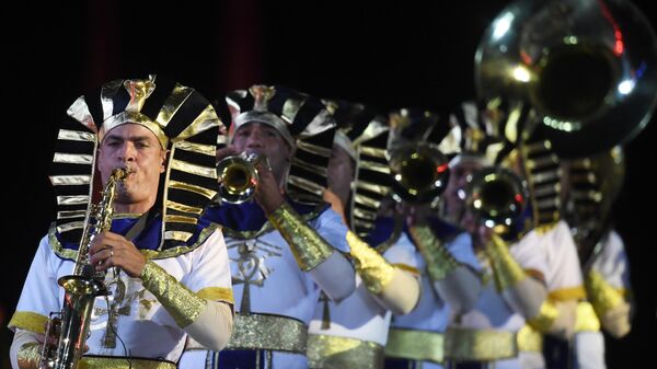 Военный симфонический оркестр Египта на репетиции парада участников Международного военно-музыкального фестиваля Спасская башня на Красной площади в Москве