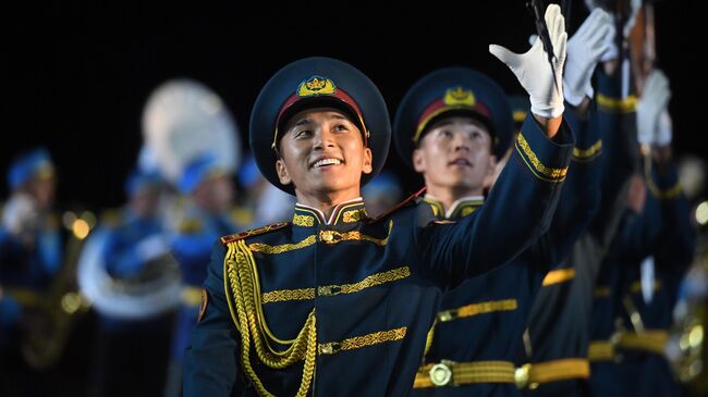 Образцово-показательный оркестр и рота почетного караула Национальной гвардии Республики Казахстан на репетиции парада участников Международного военно-музыкального фестиваля Спасская башня на Красной площади в Москве.