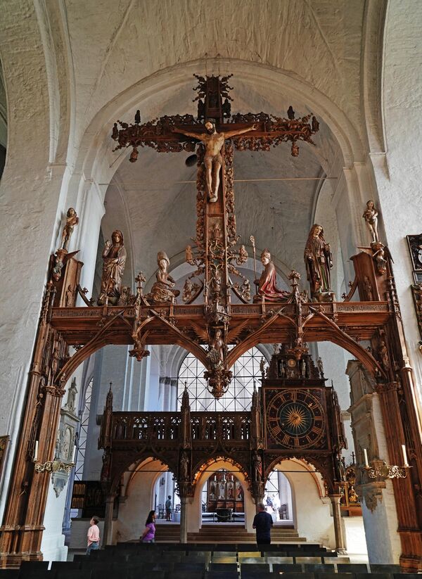 Распятие Бернта Нотке в Любекском кафедральном соборе - старейшей церкви города 12 века постройки