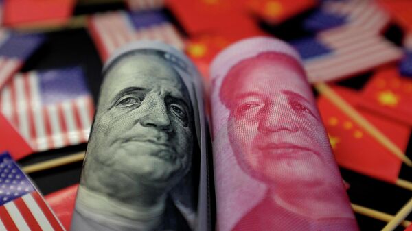 Американский доллар и китайский юань