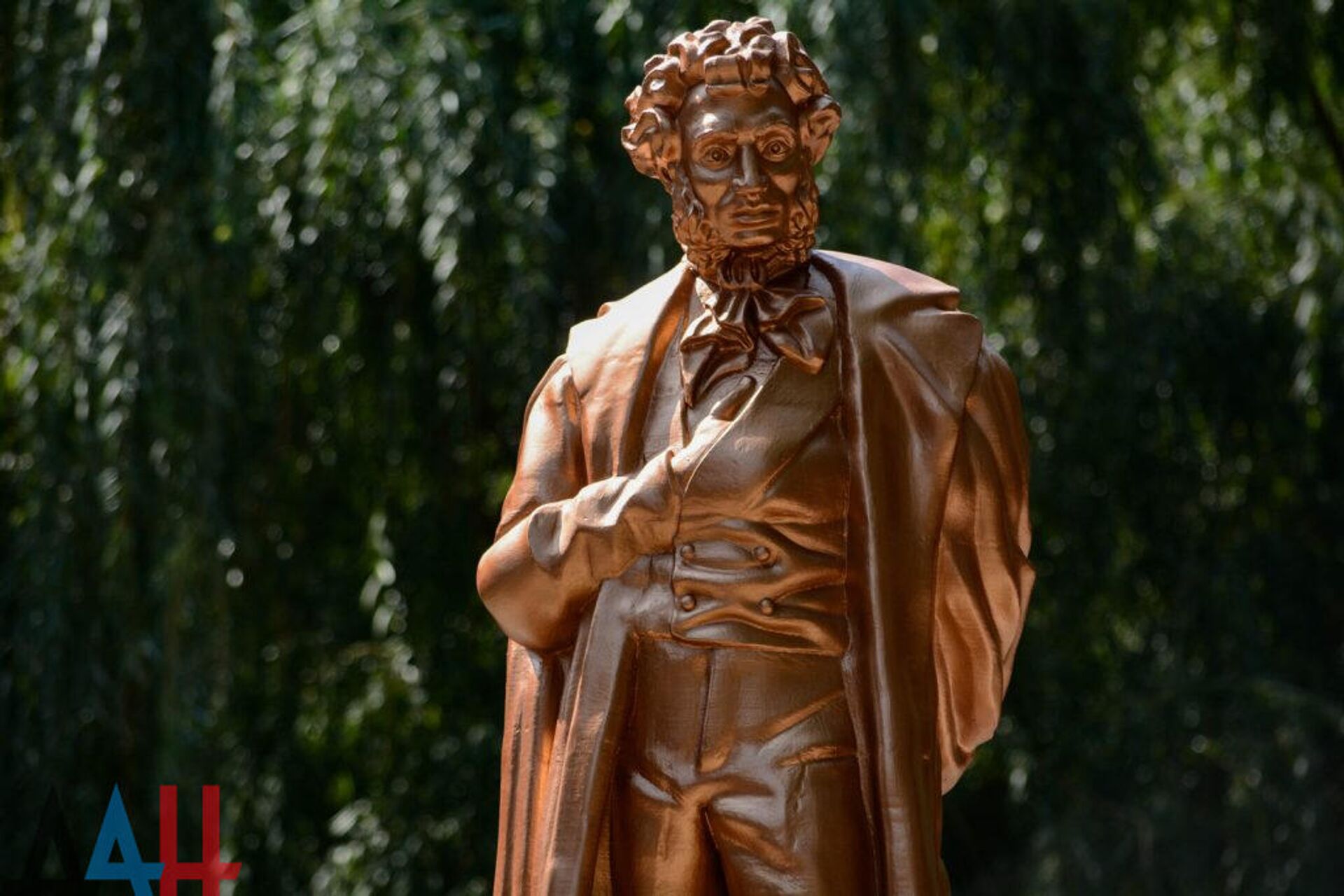 В Донецке открыли напечатанный на 3D-принтере памятник Пушкину - РИА Новости, 1920, 28.02.2021