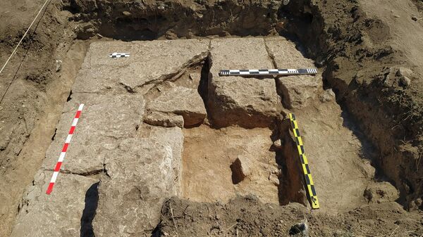 Башня античного времени, найденная в Западном Крыму участниками Донузлавской археологической экспедиции