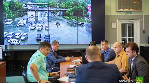  На заседании оперативного штаба по ликвидации последствий непогоды во Владивостоке. 27 августа 2019