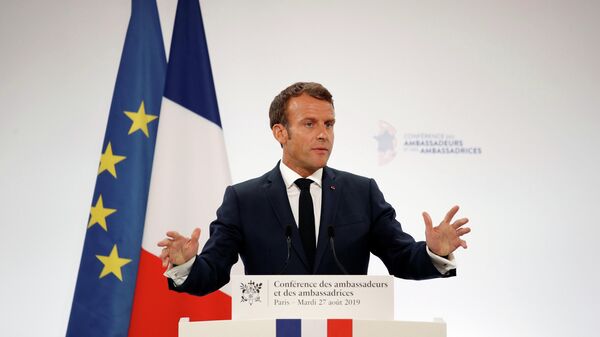Президент Франции Эммануэль Макрон выступает с речью на ежегодной конференции французских послов в Елисейском дворце в Париже. 27 августа 2019