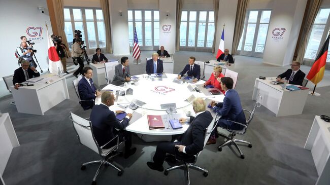 Рабочая встреча на полях саммита G7 