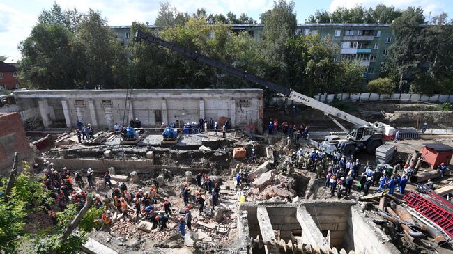 В Новосибирске на рабочих обрушилась стена строящегося здания