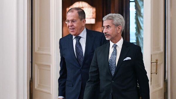 Министр иностранных дел РФ Сергей Лавров и министр иностранных дел Индии Субраманиам Джайшанкар во время встречи в Москве