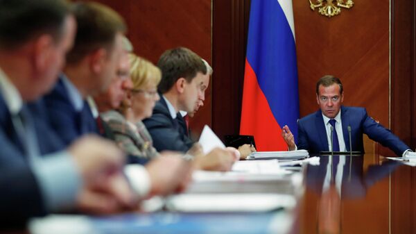 Председатель правительства РФ Дмитрий Медведев проводит совещание о расходах федерального бюджета на 2020 год и на плановый период 2021 и 2022 годов