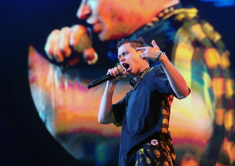 Арт-директор фестиваля, российский рэпер Павел Кравцов (Кравц) выступает на фестивале Rap Koktebel в Крыму. Арт-директор фестиваля, российский рэпер Павел Кравцов (Кравц) выступает на фестивале Rap Koktebel в Крыму.