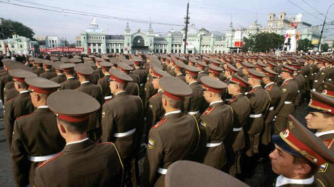 Прибытие из Германии последнего подразделения Западной Группы Войск. Белорусский вокзал