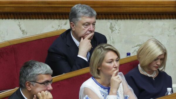 Петр Порошенко на первом заседании девятого созыва Верховной рады Украины в Киеве