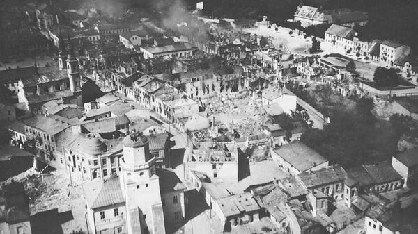 Вид сверху на польский город Велюнь после бомбардировки в 1939 году