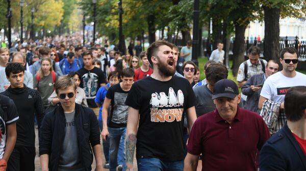 Участники несанкционированной акции в Москве в поддержку незарегистрированных кандидатов в Московскую городскую Думу. 31 августа 2019
