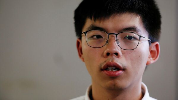 Политический активист Джошуа Вонг в Гонконге
